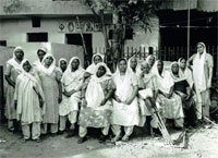 Widows of Block 32, Trilokpuri
