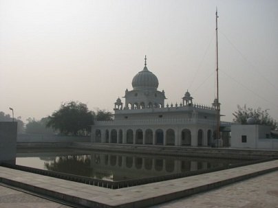 Gurdwara Sri Guru Tegh Bahadur Sahib Mukarampur